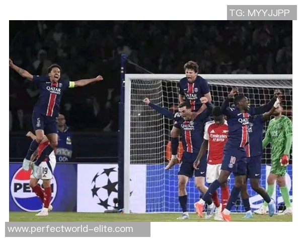 国王杯激战拜仁与巴黎圣日耳曼0比0平引发争议判罚全场沸腾