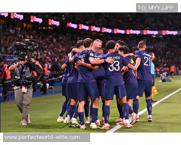 莱比锡友谊赛大胜巴黎圣日耳曼帽子戏法引发全场热潮数据分析揭秘 莱比锡友谊赛大胜巴黎圣日耳曼帽子戏法引发全场热潮数据分析揭秘