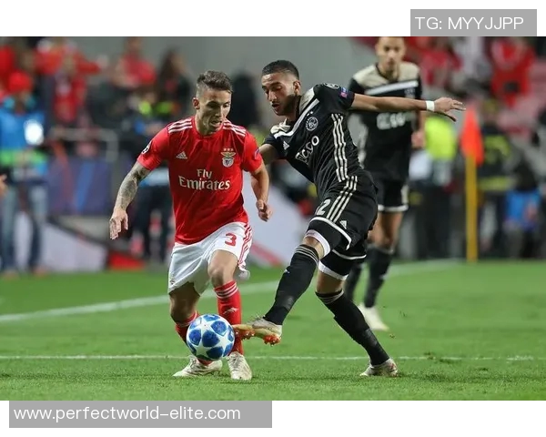 国王杯惊心动魄曼联逆转本菲卡全场沸腾战术解析